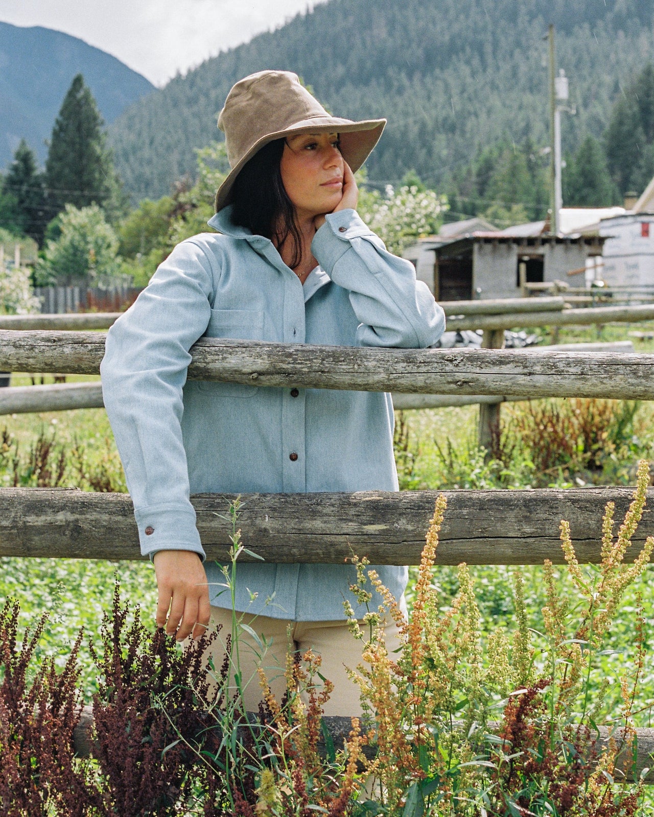トップス Esan Shirts | Inis Trading Co.